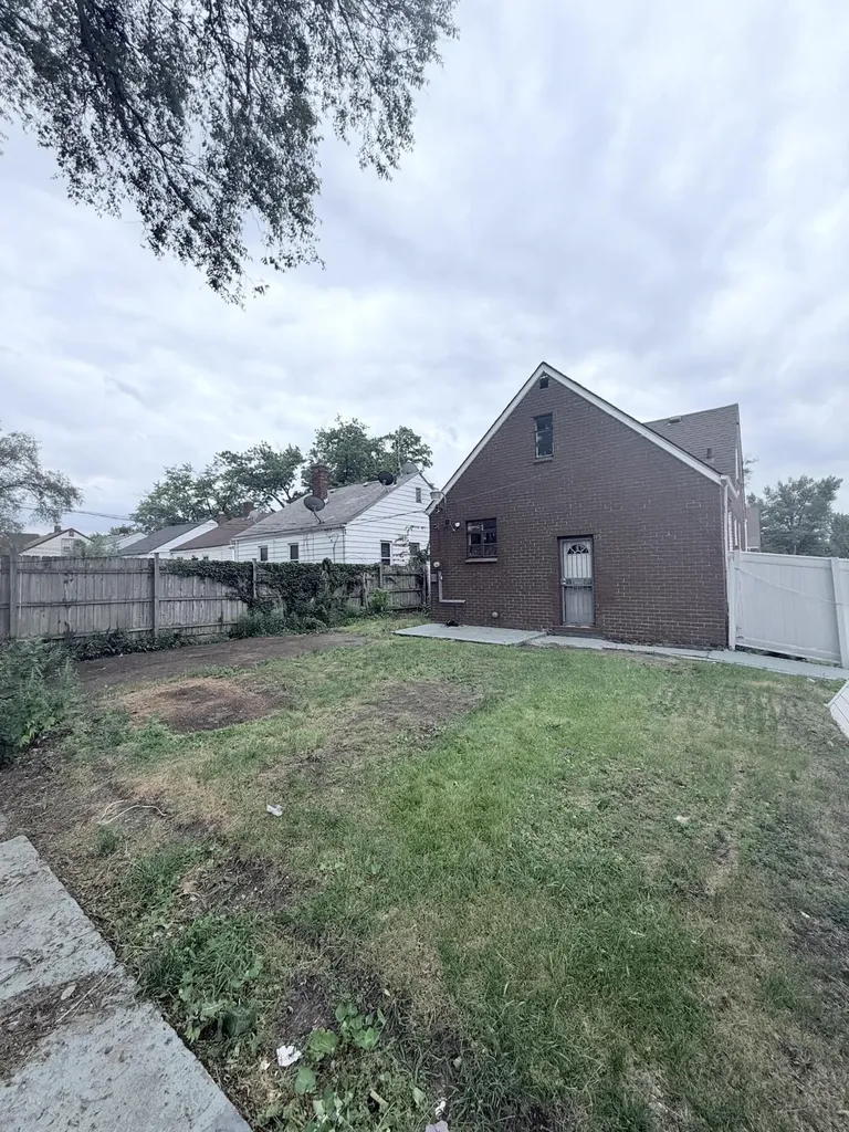 15786 Tracey Street Detroit City MI 48227