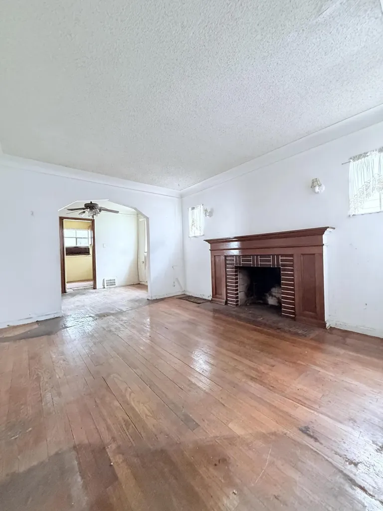 15786 Tracey Street Detroit City MI 48227