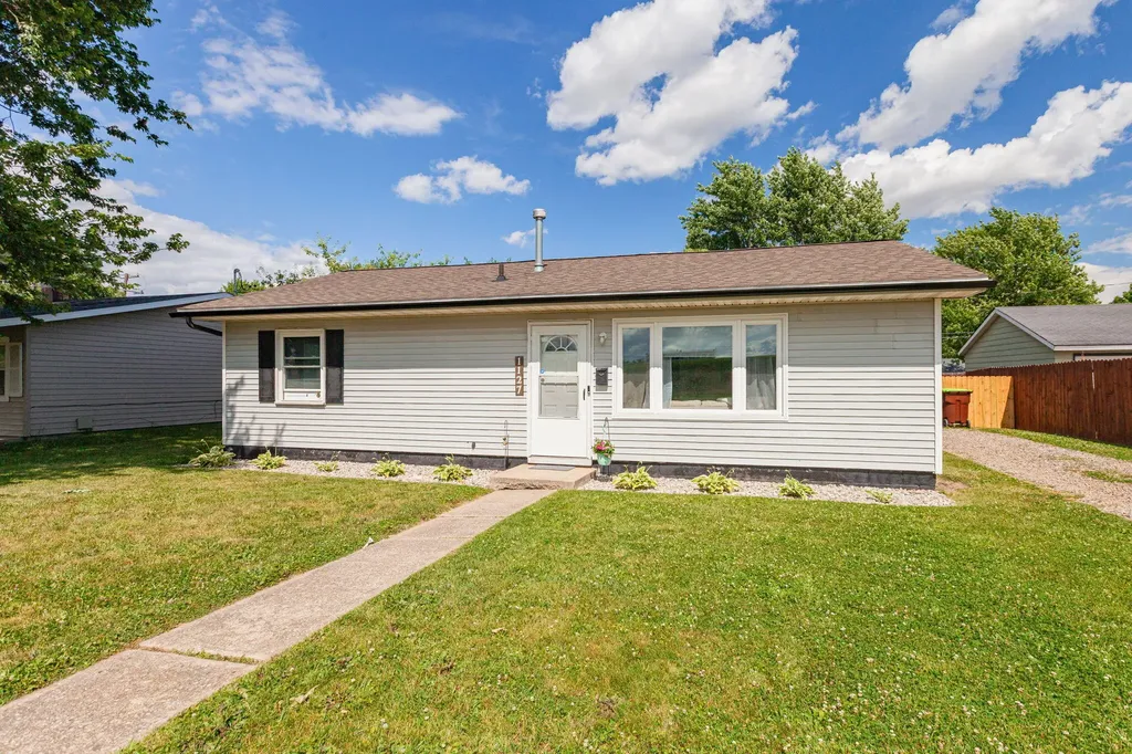 1127 Division Street Adrian City MI 49221