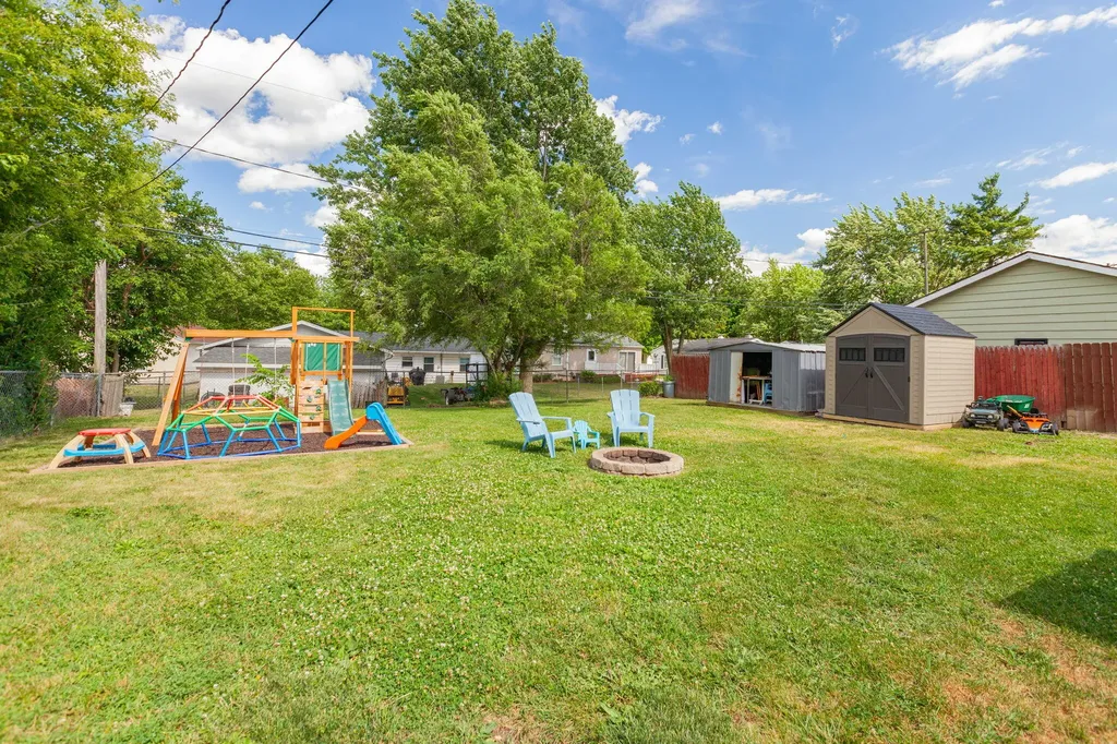 1127 Division Street Adrian City MI 49221