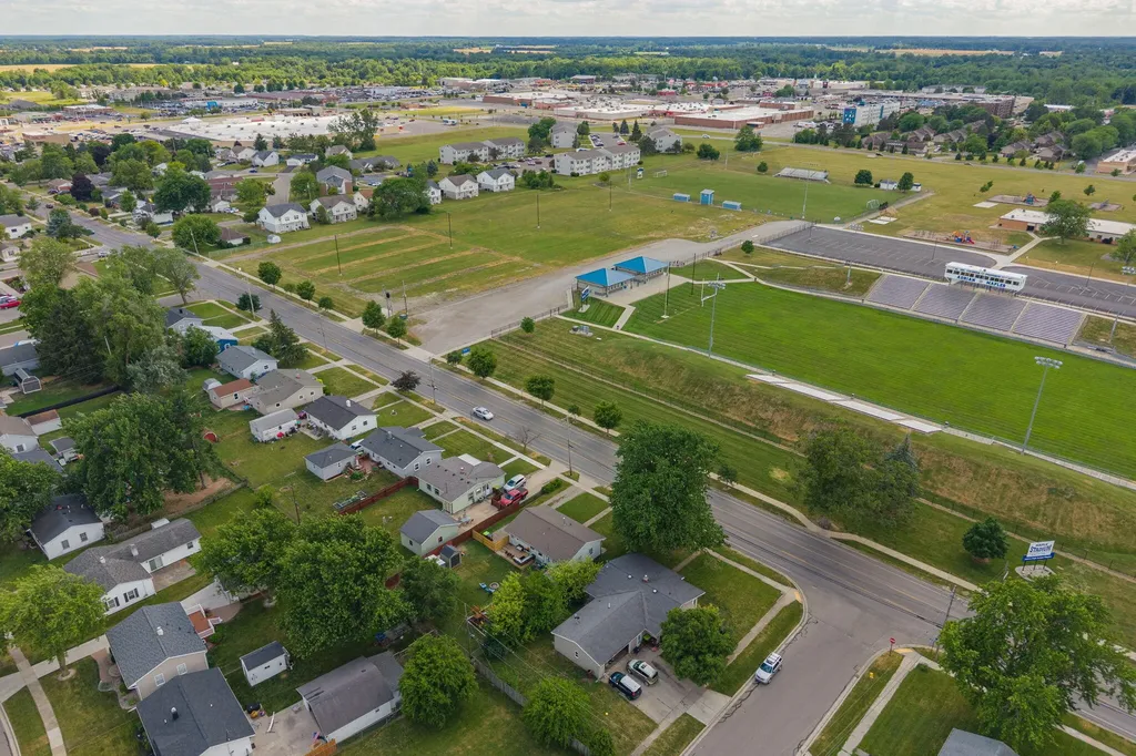 1127 Division Street Adrian City MI 49221