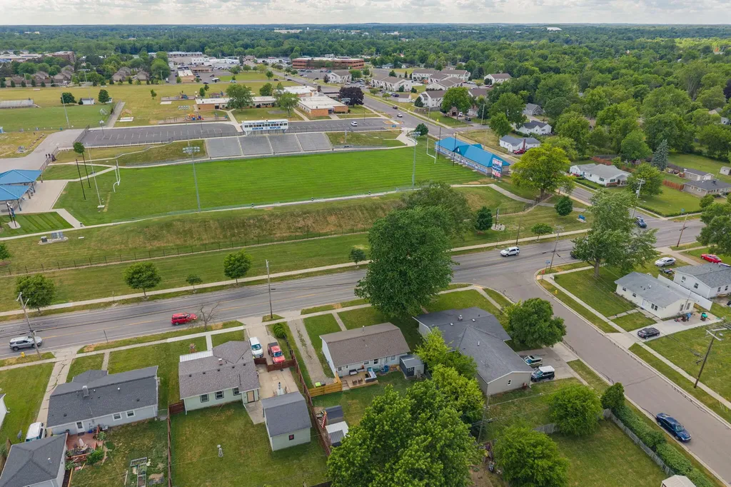 1127 Division Street Adrian City MI 49221