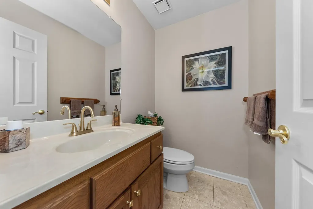 37120 Turnburry Drive Livonia City MI 48152
