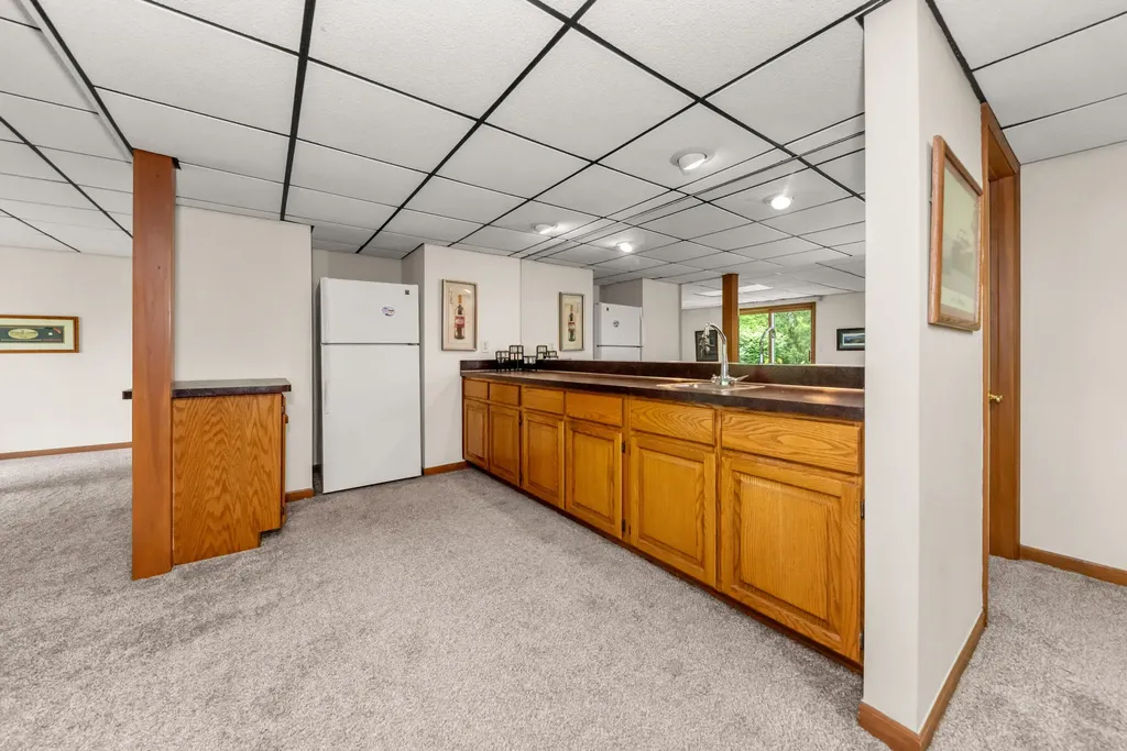 37120 Turnburry Drive Livonia City MI 48152
