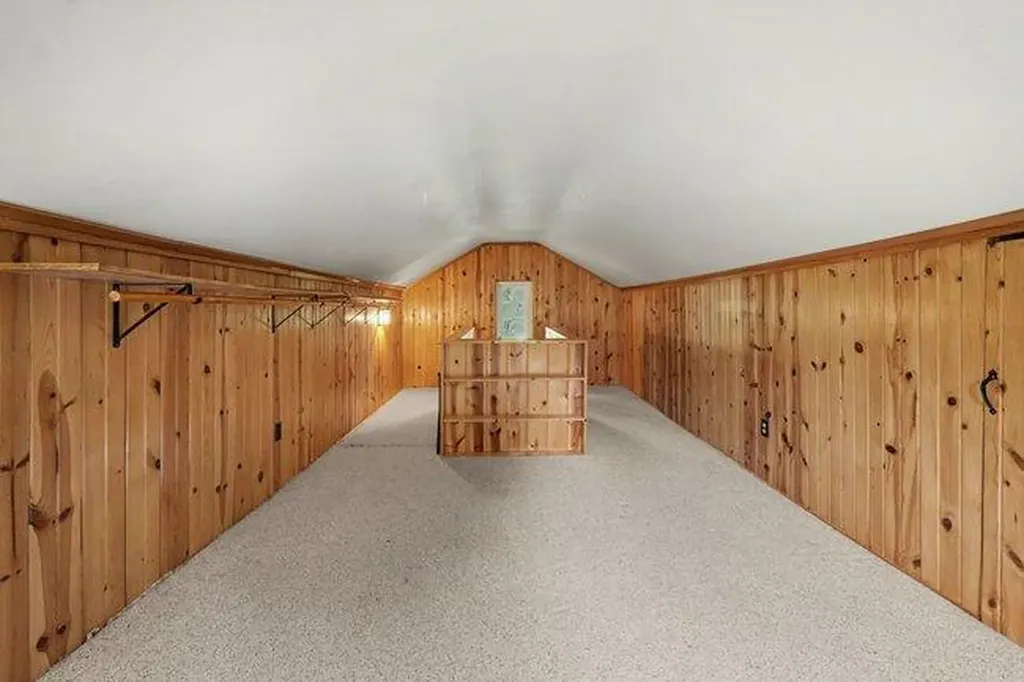 48 S Sashabaw Road Brandon Charter Township MI 48462