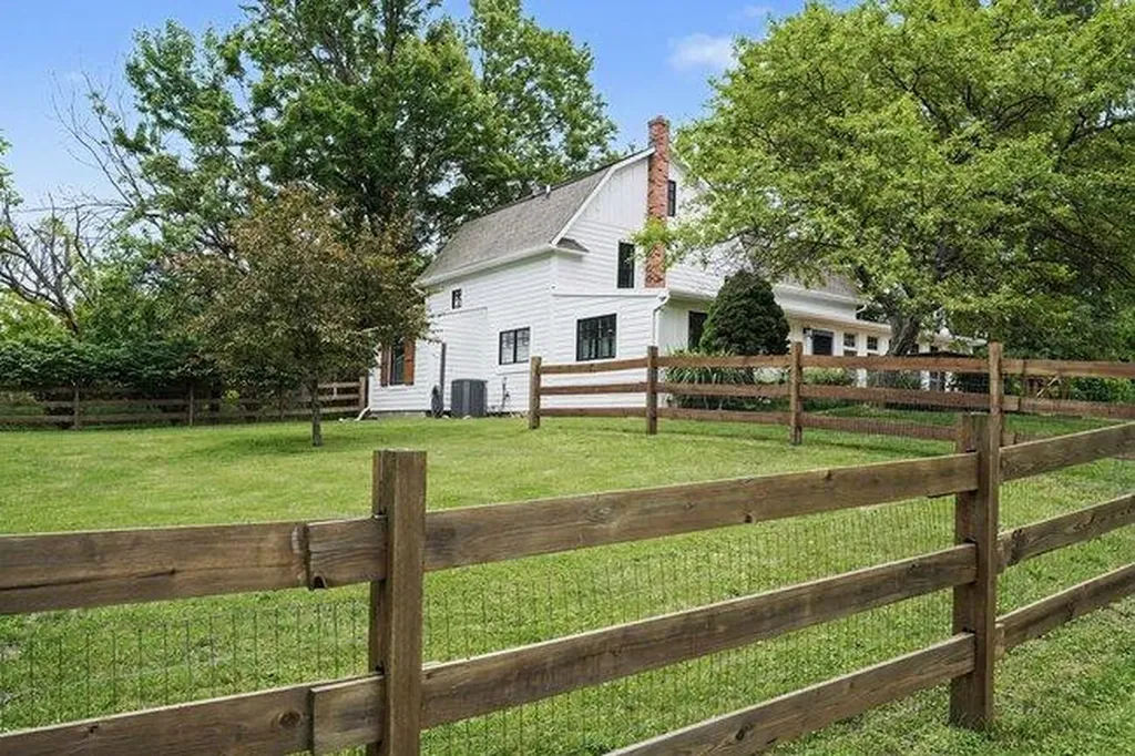 48 S Sashabaw Road Brandon Charter Township MI 48462
