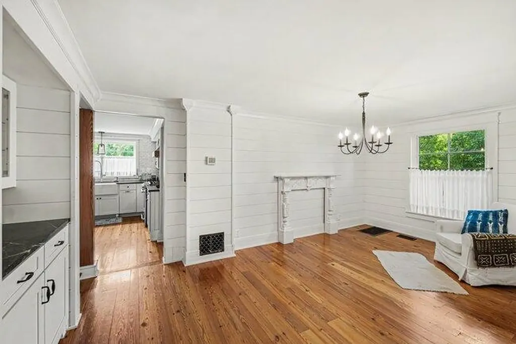 48 S Sashabaw Road Brandon Charter Township MI 48462