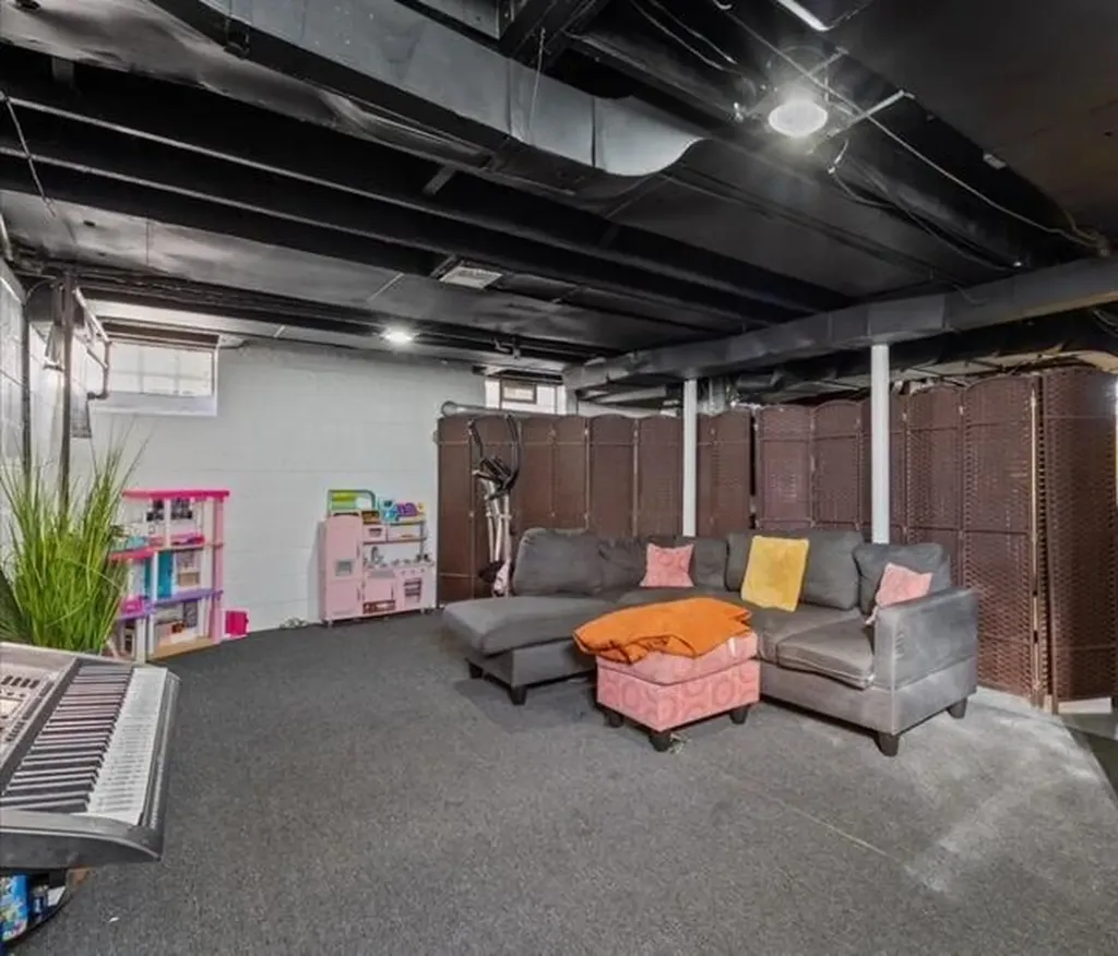 18446 Hartwell Street Detroit City MI 48235
