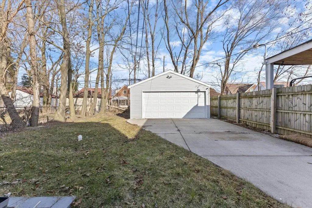 18446 Hartwell Street Detroit City MI 48235