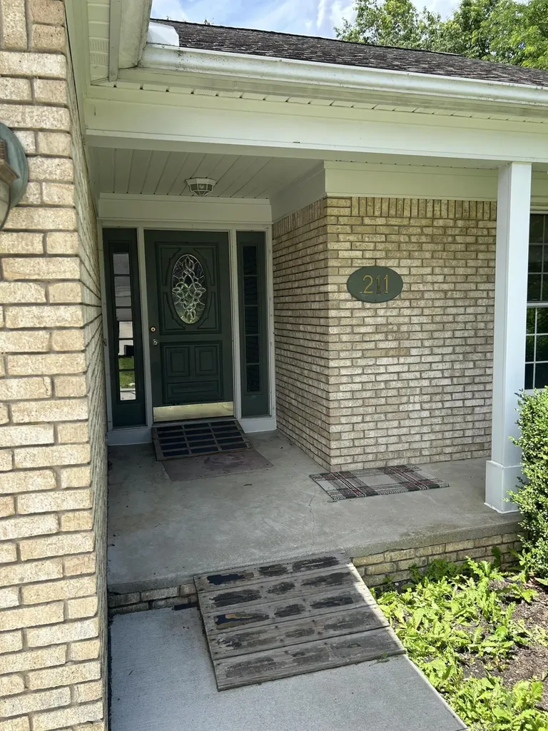 211 Whitney Drive Rochester Hills City MI 48307