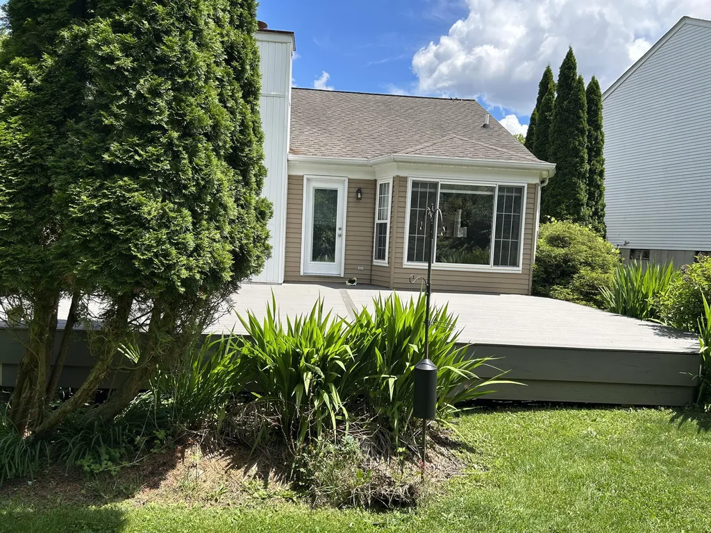 211 Whitney Drive Rochester Hills City MI 48307