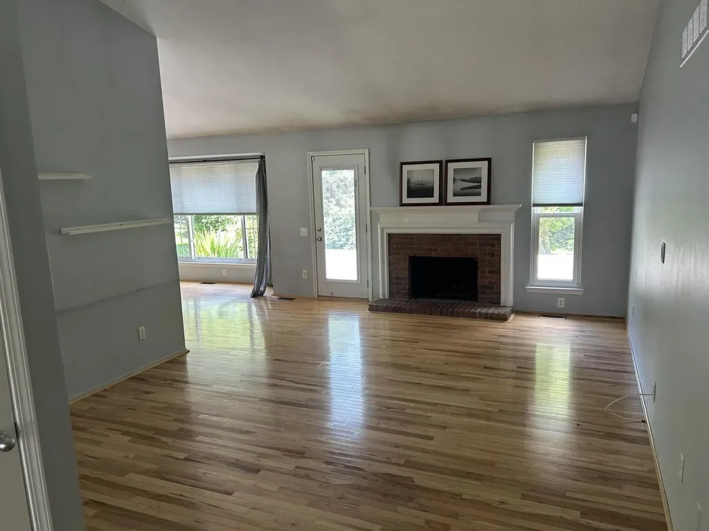 211 Whitney Drive Rochester Hills City MI 48307