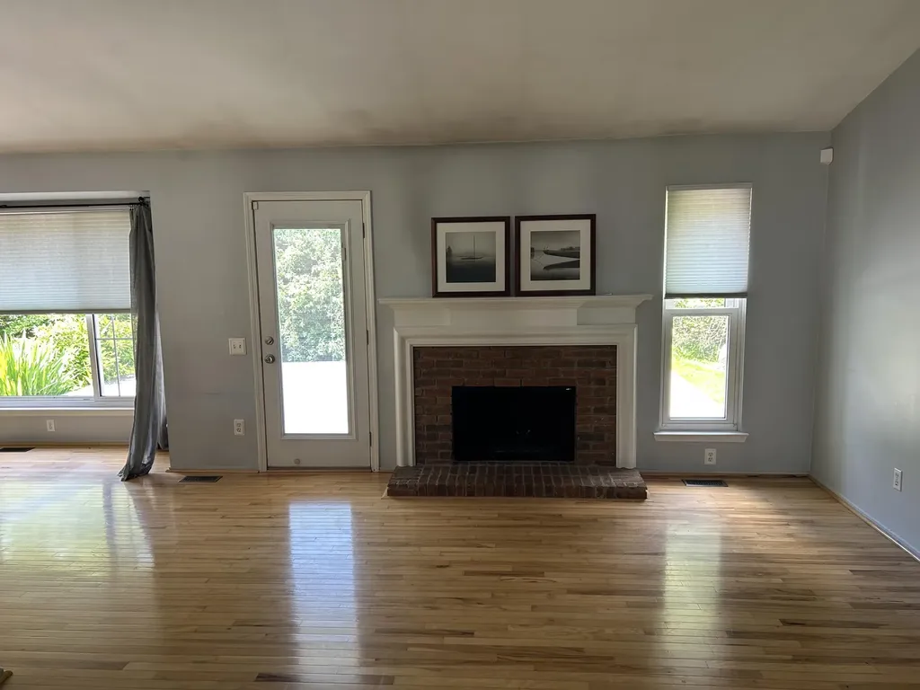 211 Whitney Drive Rochester Hills City MI 48307