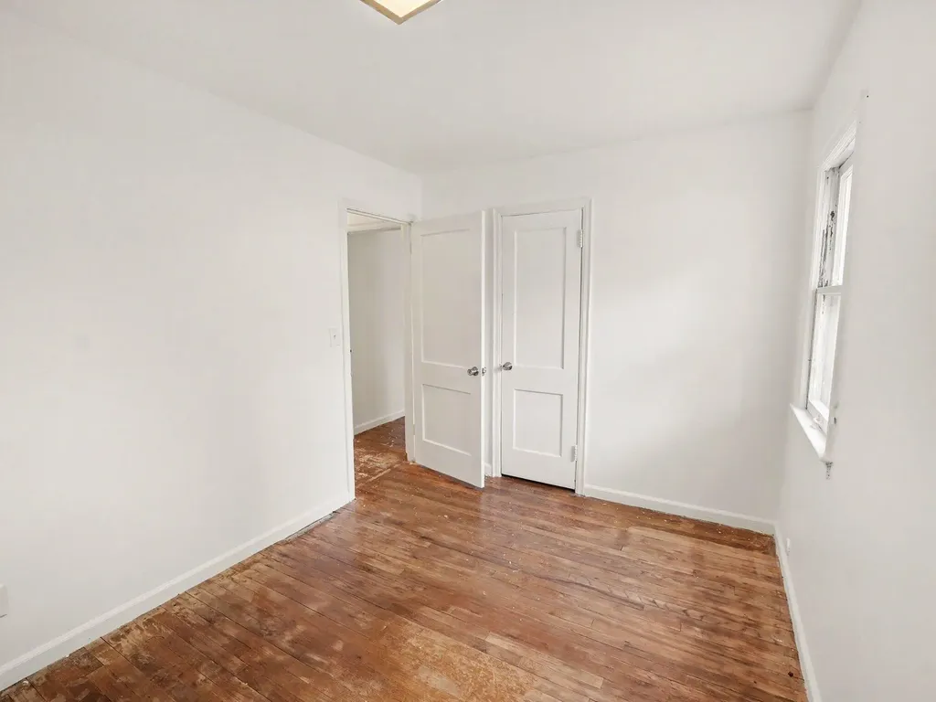 533 Hunt Place Ypsilanti Charter Township MI 48198