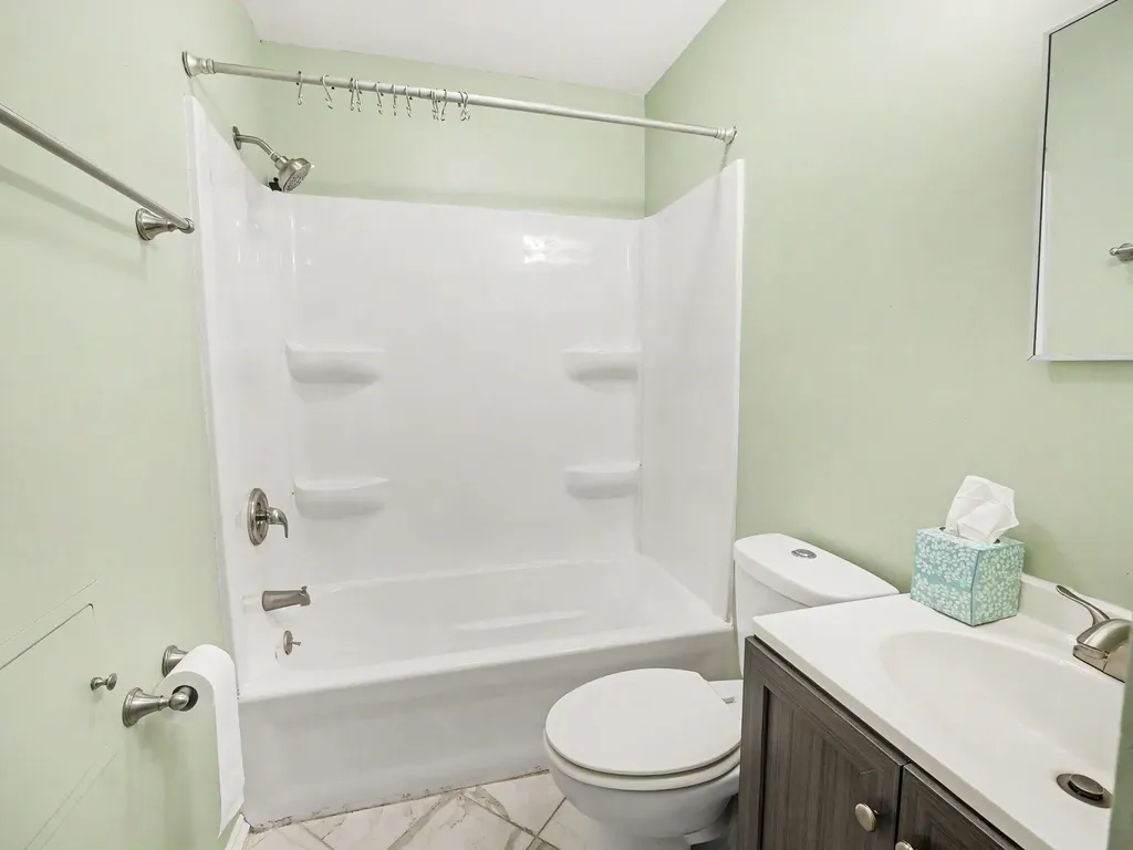 533 Hunt Place Ypsilanti Charter Township MI 48198