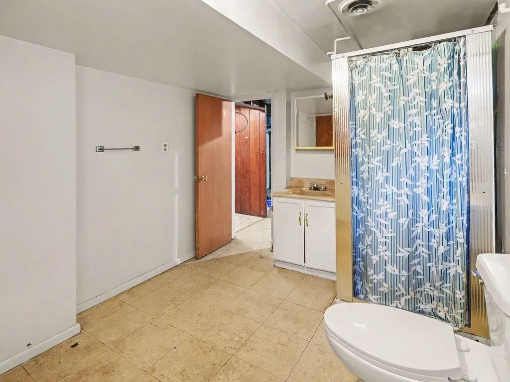533 Hunt Place Ypsilanti Charter Township MI 48198