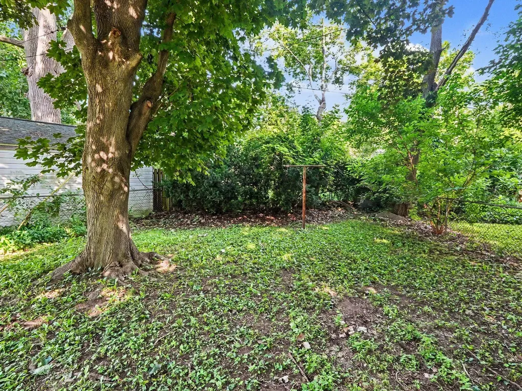 533 Hunt Place Ypsilanti Charter Township MI 48198