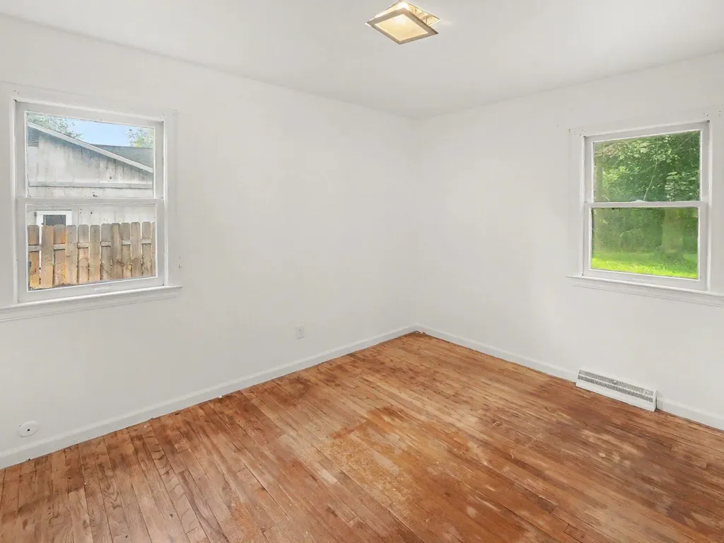 533 Hunt Place Ypsilanti Charter Township MI 48198
