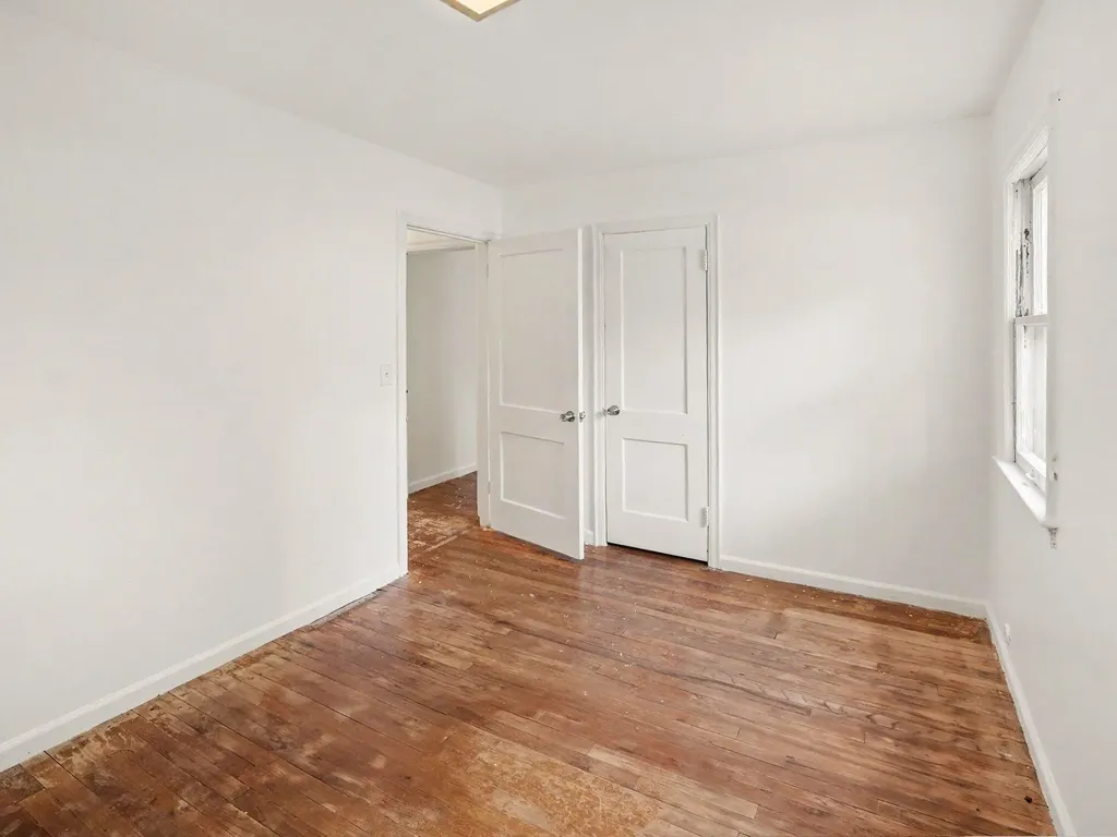 533 Hunt Place Ypsilanti Charter Township MI 48198