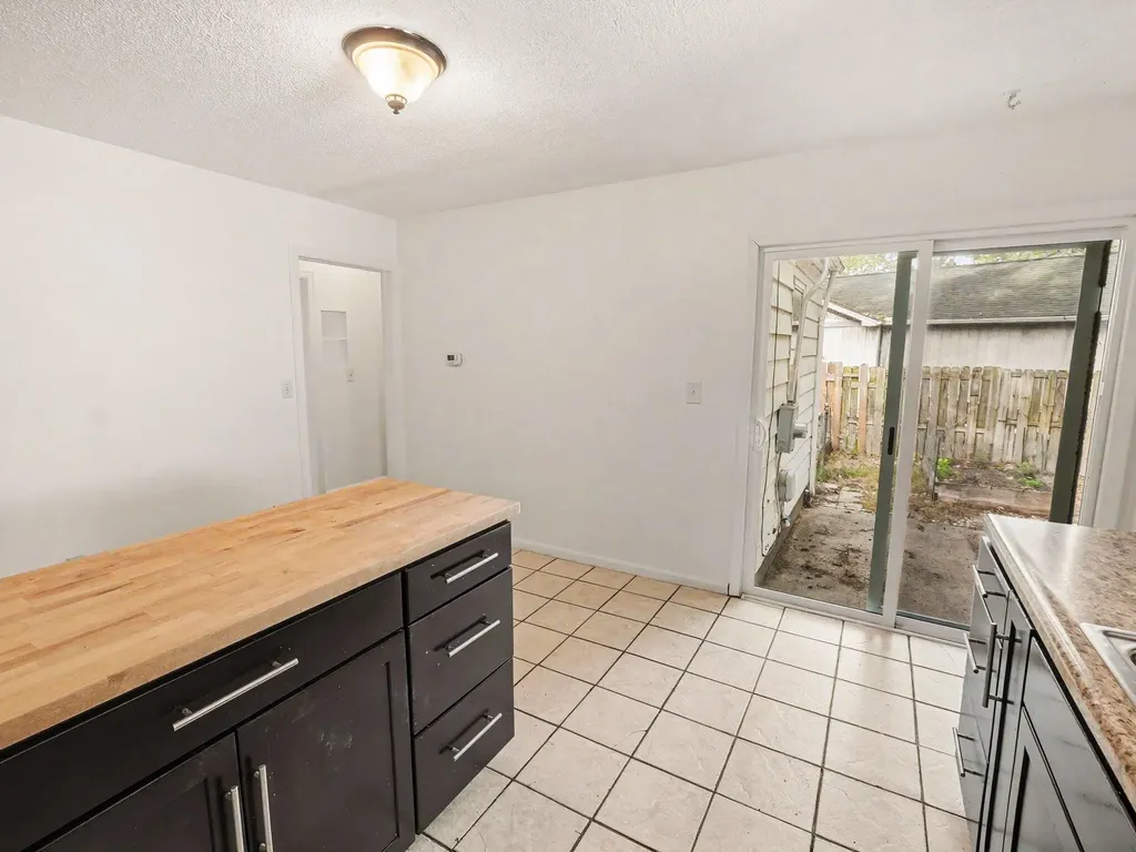 533 Hunt Place Ypsilanti Charter Township MI 48198
