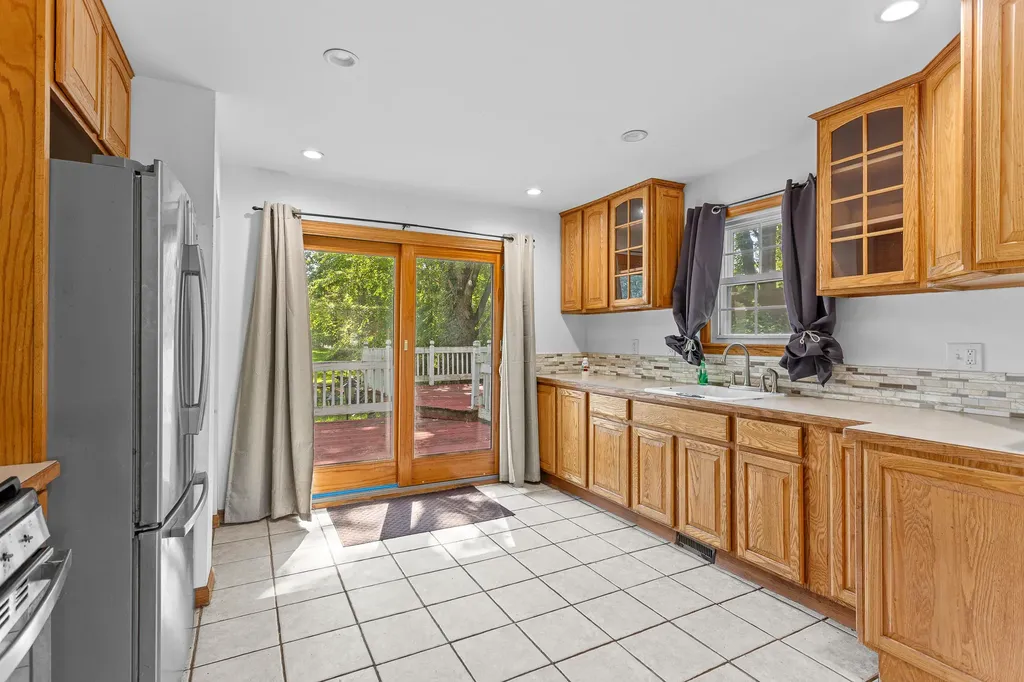 6047 Wellington Street Taylor City MI 48180