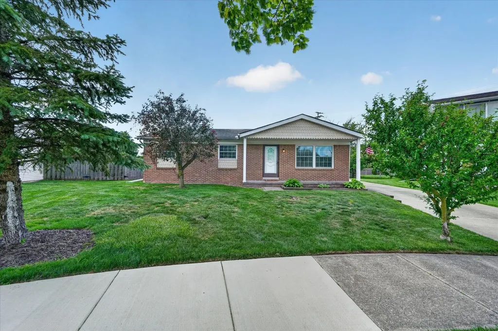 245 Roseland Drive Canton Charter Township MI 48187