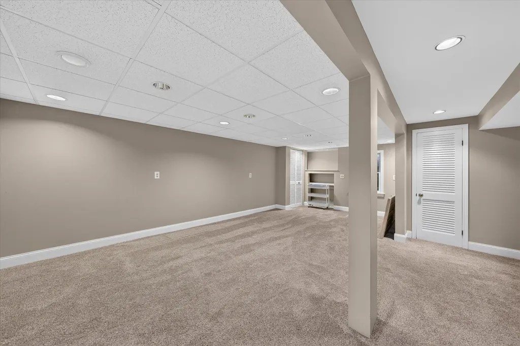 245 Roseland Drive Canton Charter Township MI 48187
