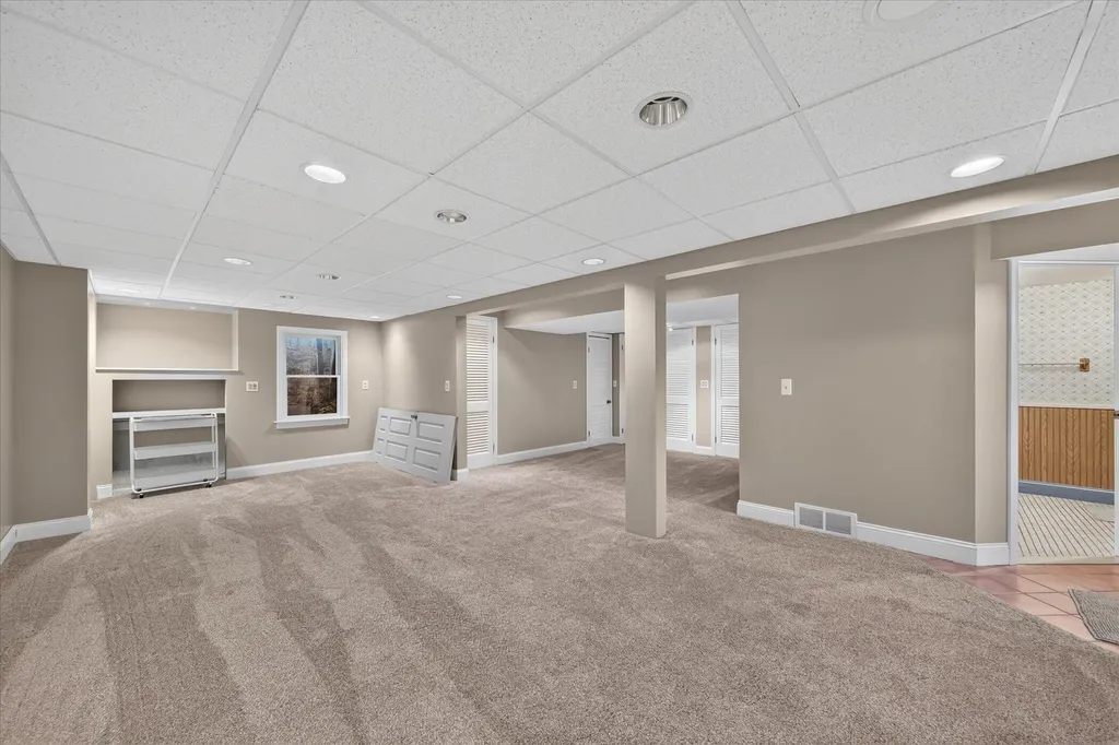 245 Roseland Drive Canton Charter Township MI 48187