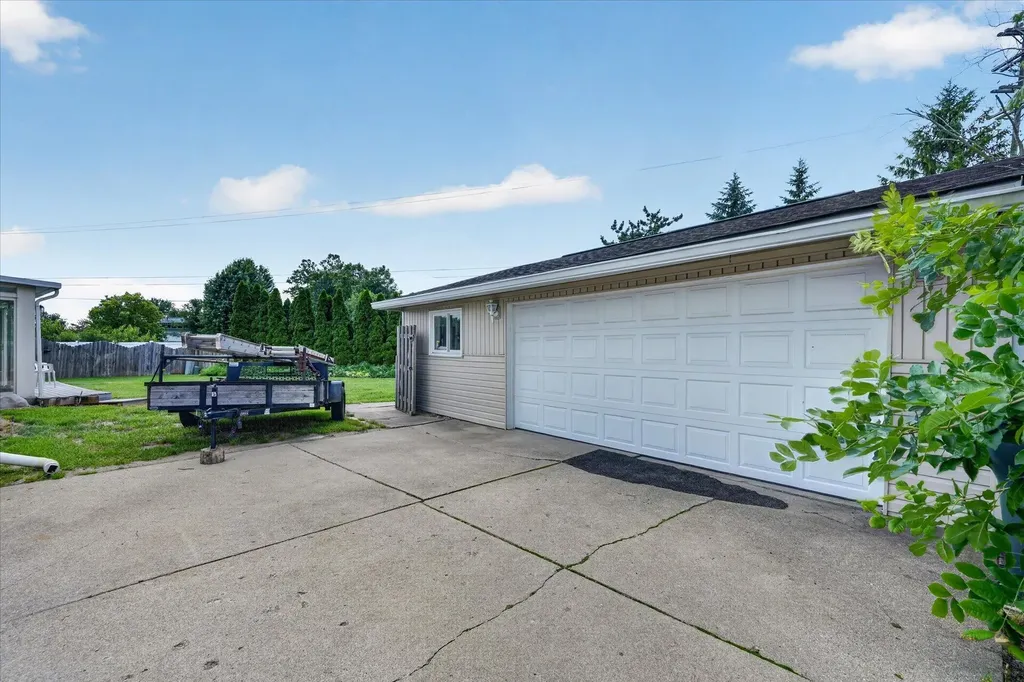 245 Roseland Drive Canton Charter Township MI 48187