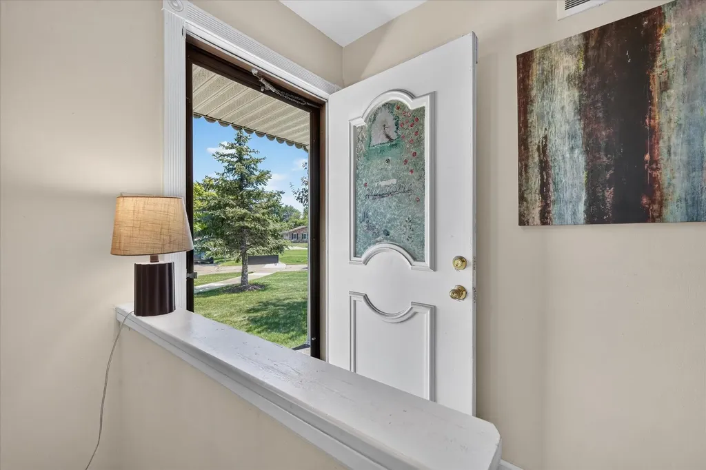 245 Roseland Drive Canton Charter Township MI 48187