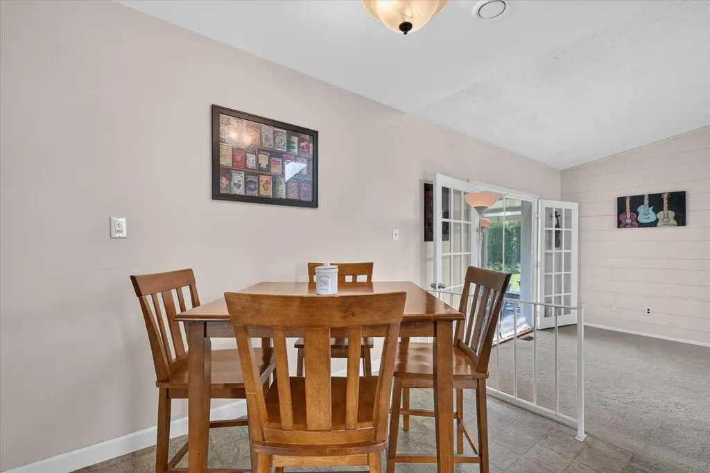 245 Roseland Drive Canton Charter Township MI 48187