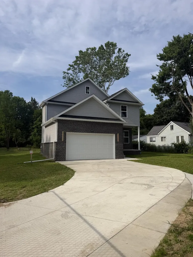 35655 Joy Road Westland City MI 48185