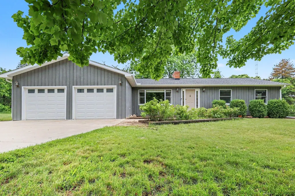10691 Roepke Road Chelsea City MI 48118