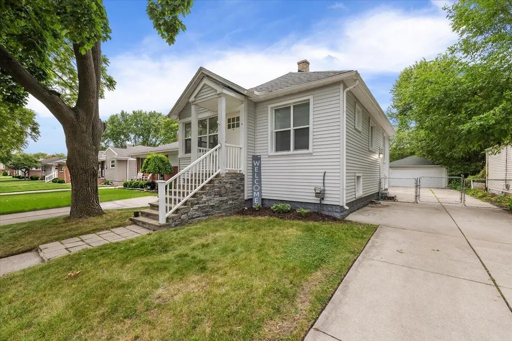 23831 Deziel Street St. Clair Shores City MI 48082