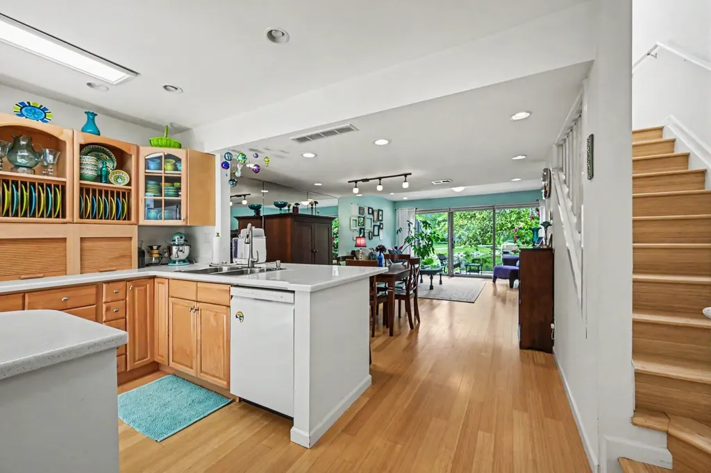 620 Peninsula Court Ann Arbor City MI 48105