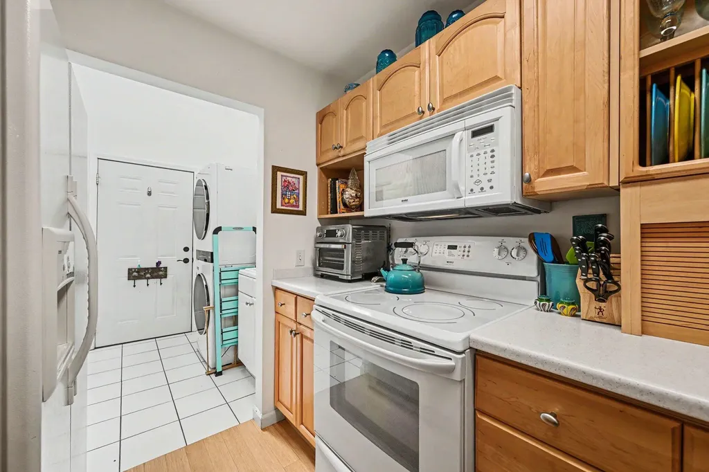 620 Peninsula Court Ann Arbor City MI 48105