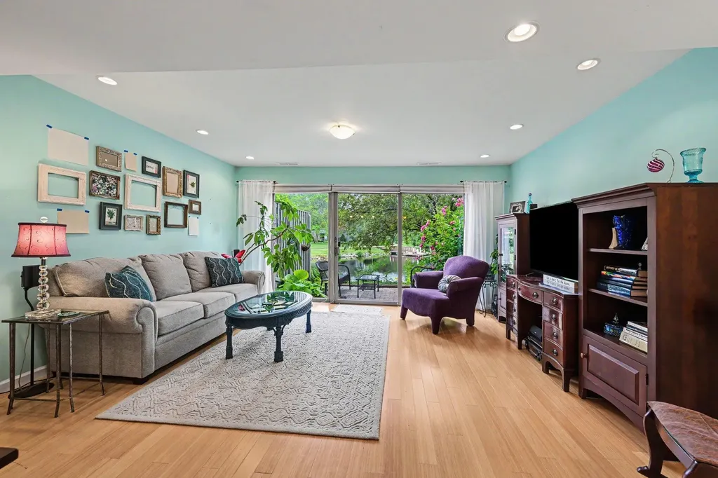 620 Peninsula Court Ann Arbor City MI 48105