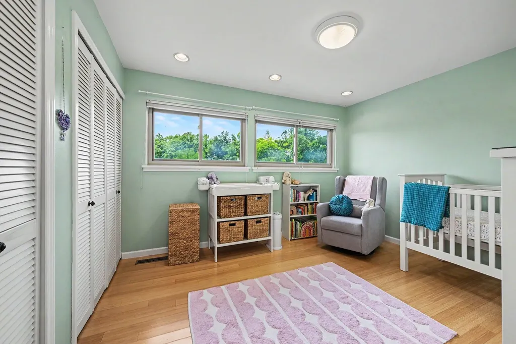 620 Peninsula Court Ann Arbor City MI 48105