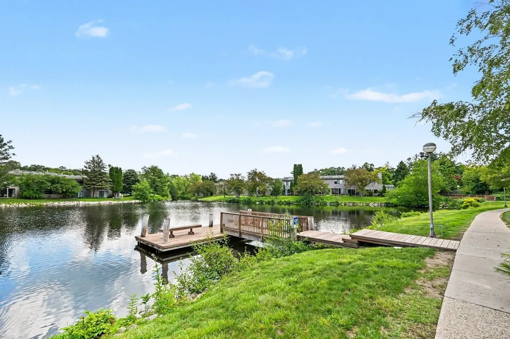 620 Peninsula Court Ann Arbor City MI 48105