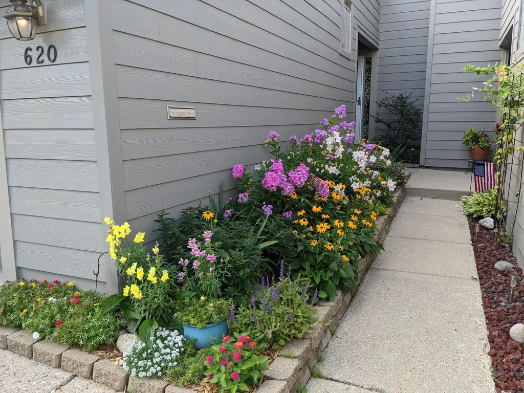 620 Peninsula Court Ann Arbor City MI 48105
