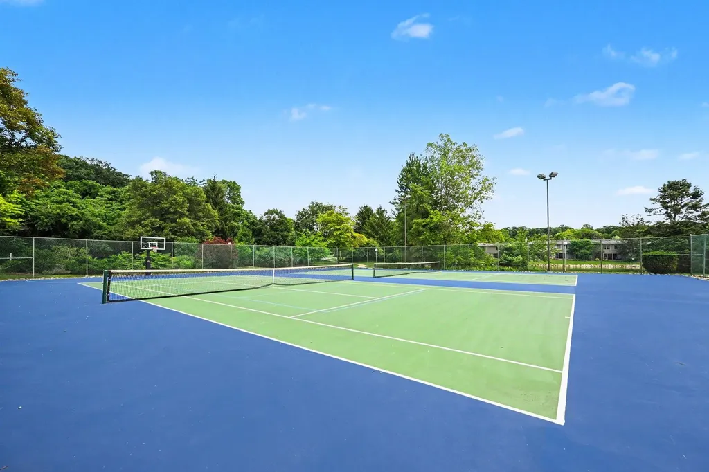620 Peninsula Court Ann Arbor City MI 48105