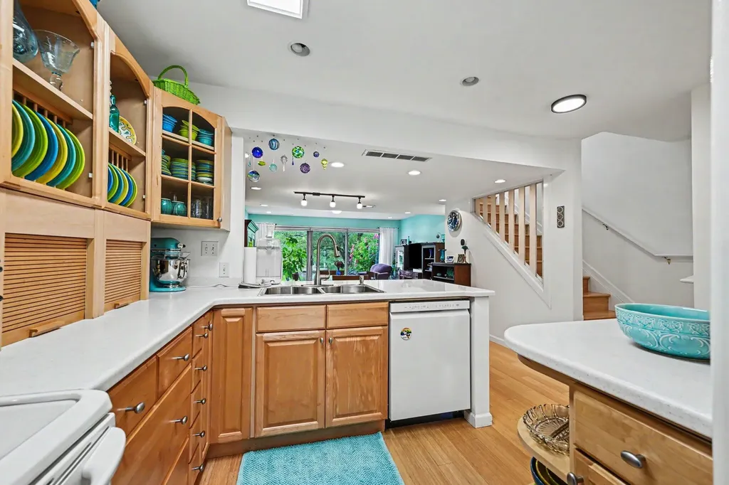620 Peninsula Court Ann Arbor City MI 48105