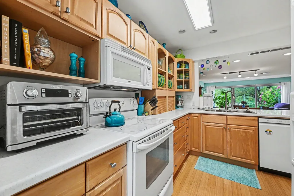 620 Peninsula Court Ann Arbor City MI 48105
