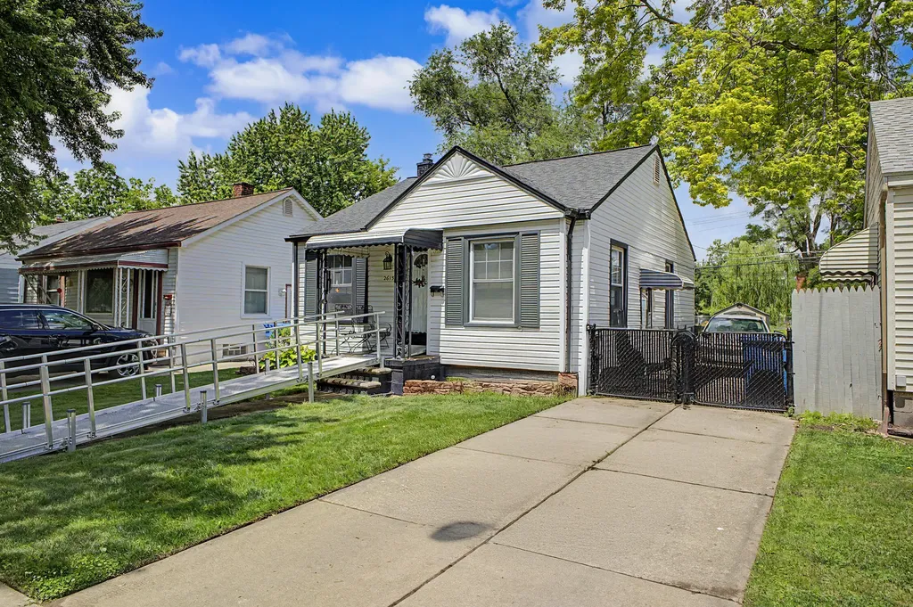 26154 Pennie Street Dearborn Heights City MI 48125