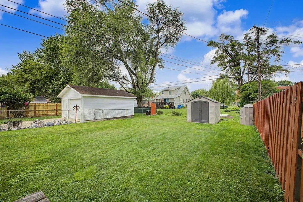 26154 Pennie Street Dearborn Heights City MI 48125