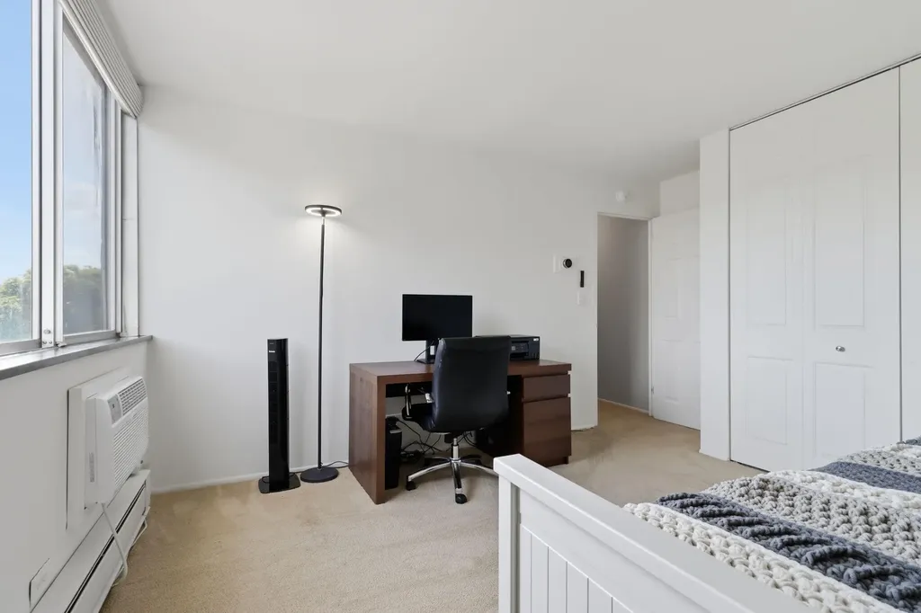 1050 Wall Street Ann Arbor City MI 48105