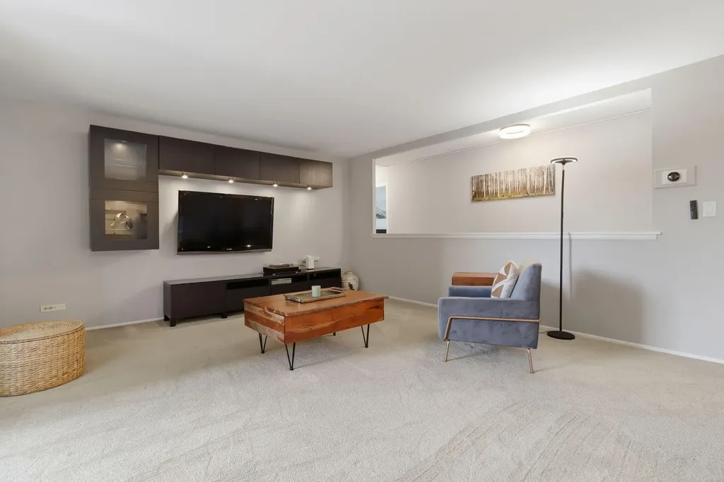 1050 Wall Street Ann Arbor City MI 48105