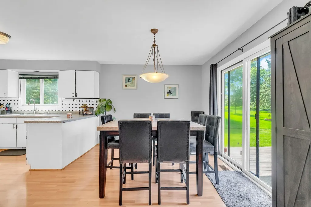 1198 Ridgeview Circle Unknown City MI 48362