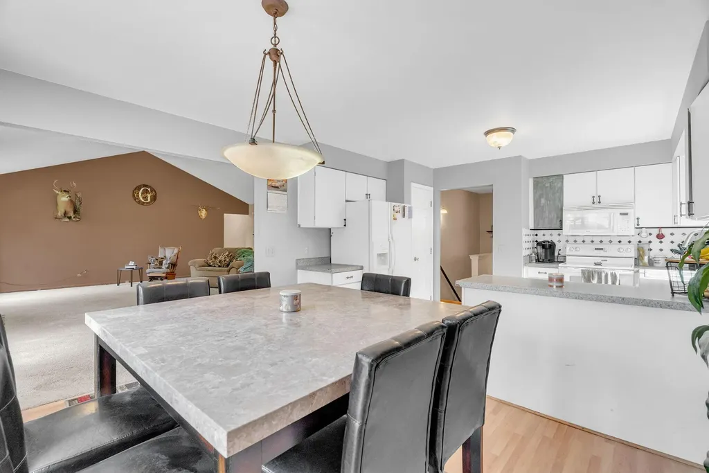 1198 Ridgeview Circle Unknown City MI 48362