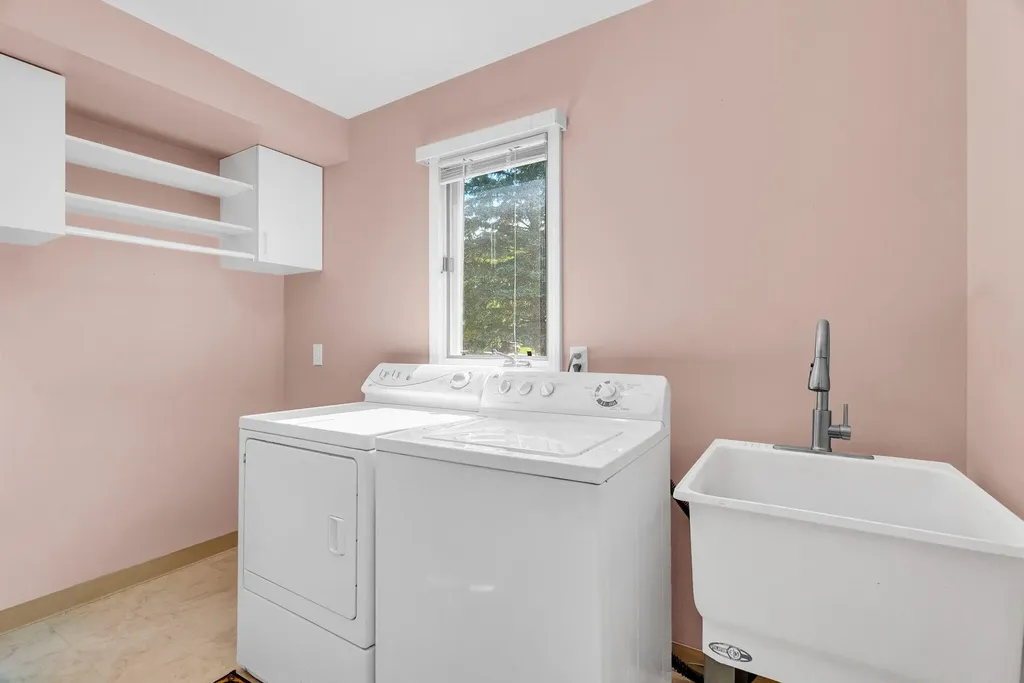 1198 Ridgeview Circle Unknown City MI 48362